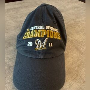 Milwaukee Brewers 2011 NL Central Division Champions Cap Navy MLB
